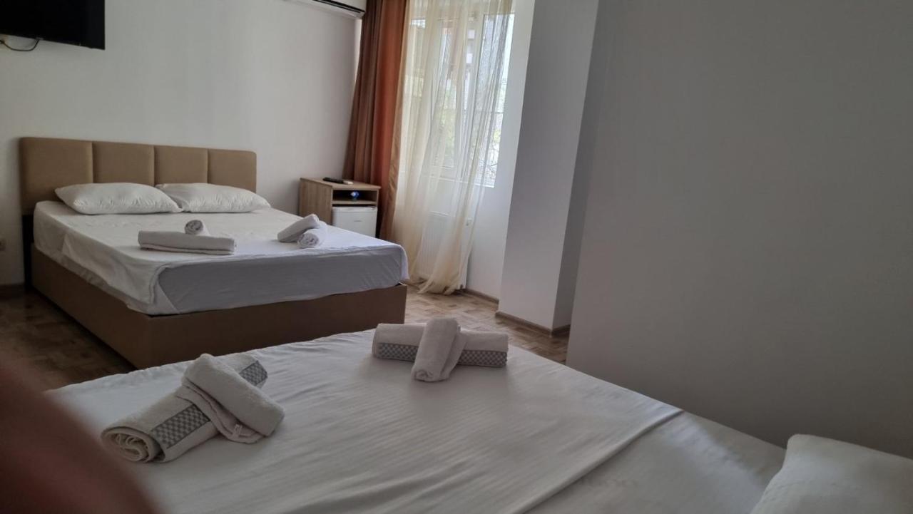 Femi Ji Hotel Batumi Exterior photo