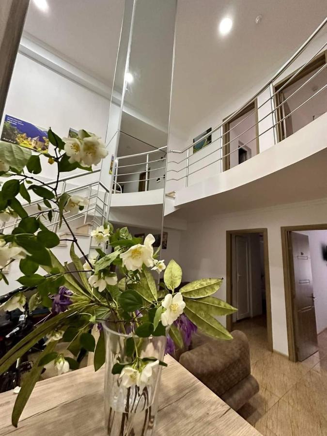 Femi Ji Hotel Batumi Exterior photo